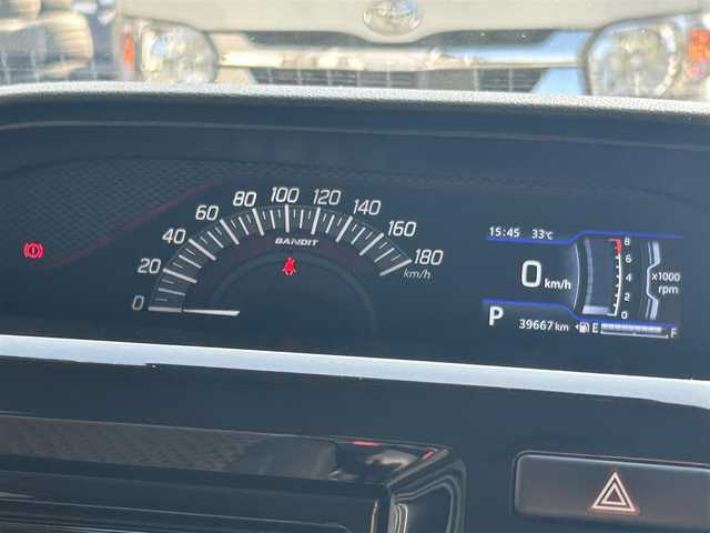 スズキ ソリオ バンディット HV MV 滋賀県 2023(令5)年 4万km ピュアホワイトP 社外7インチナビ/【Bluetooth/CD/DVD/USB】/レーダークルコン /両側パワースライドドア/衝突軽減ブレーキ/リアソナー /レーンキープアシスト/ヘッドアップディスプレイ/D/N席シートヒーター/ETC/前方ドライブレコーダー/プッシュスタート/スマートキー/ステアリングリモコン