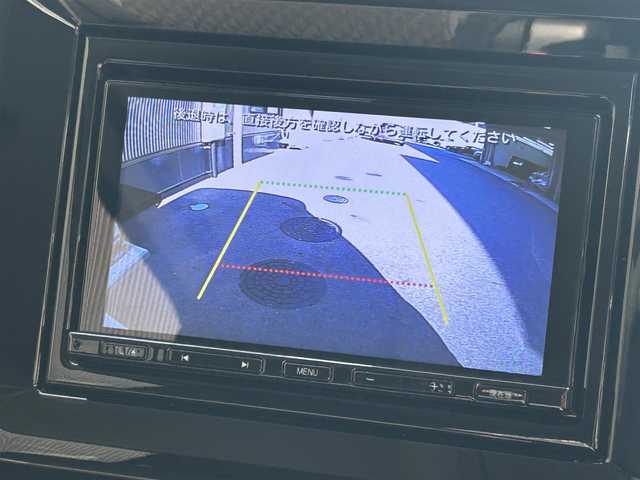スズキ ソリオ バンディット HV MV 滋賀県 2023(令5)年 4万km ピュアホワイトP 社外7インチナビ/【Bluetooth/CD/DVD/USB】/レーダークルコン /両側パワースライドドア/衝突軽減ブレーキ/リアソナー /レーンキープアシスト/ヘッドアップディスプレイ/D/N席シートヒーター/ETC/前方ドライブレコーダー/プッシュスタート/スマートキー/ステアリングリモコン