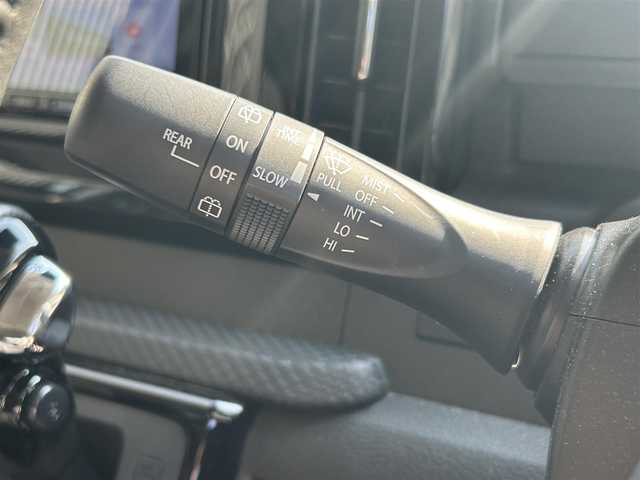 スズキ ソリオ バンディット HV MV 滋賀県 2023(令5)年 4万km ピュアホワイトP 社外7インチナビ/【Bluetooth/CD/DVD/USB】/レーダークルコン /両側パワースライドドア/衝突軽減ブレーキ/リアソナー /レーンキープアシスト/ヘッドアップディスプレイ/D/N席シートヒーター/ETC/前方ドライブレコーダー/プッシュスタート/スマートキー/ステアリングリモコン