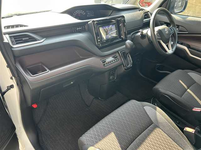 スズキ ソリオ バンディット HV MV 滋賀県 2023(令5)年 4万km ピュアホワイトP 社外7インチナビ/【Bluetooth/CD/DVD/USB】/レーダークルコン /両側パワースライドドア/衝突軽減ブレーキ/リアソナー /レーンキープアシスト/ヘッドアップディスプレイ/D/N席シートヒーター/ETC/前方ドライブレコーダー/プッシュスタート/スマートキー/ステアリングリモコン