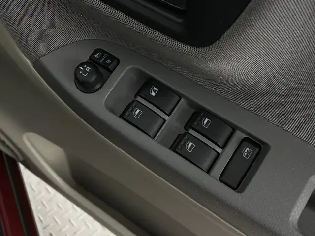 ダイハツ キャスト スタイル X SAⅢ 新潟県 2018(平30)年 5.2万km ファイアークォーツレッドM 4WD/社外ナビ/　　フルセグ/CD/DVD/BT/バックカメラ/オートライト/オートハイビーム/ステアリングスイッチ/アイドリングストップ/電格ミラー/スマートキー/ETC