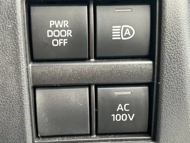 トヨタ アルファードハイブリット Z 大阪府 2024(令6)年 3.2万km プラチナホワイトパールマイカ トヨタセーフティセンス/純正14インチディスプレイオーディオPlus　　　（AppleCarPlay/AndroidAuto/HDMI/USB/Bluetooth/フルセグTV）　/エグゼクティブパワーシート/（合皮シート/シートヒーター/ベンチレーション）/パノラミックビューモニター　/両側パワースライドドア　/左右独立ムーンルーフ /シーケンシャルターンランプ /純正12.1インチ後席モニター /ステアリングヒーター/ワイヤレス充電/前後ドライブレコーダー/デジタルインナーミラー/ブラインドスポットミラー/ヘッドアップディスプレイ/ビルトインETC2.0/三眼LEDヘッドライト/LEDフォグランプ/パワーバックドア/レーダークルーズコントロール/後席オートサンシェード/純正18インチアルミホイール/純正フロアマット