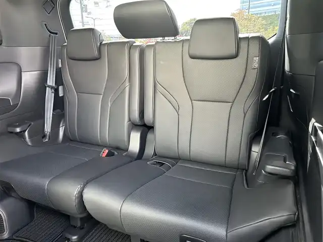 トヨタ アルファードハイブリット Z 大阪府 2024(令6)年 3.2万km プラチナホワイトパールマイカ トヨタセーフティセンス/純正14インチディスプレイオーディオPlus　　　（AppleCarPlay/AndroidAuto/HDMI/USB/Bluetooth/フルセグTV）　/エグゼクティブパワーシート/（合皮シート/シートヒーター/ベンチレーション）/パノラミックビューモニター　/両側パワースライドドア　/左右独立ムーンルーフ /シーケンシャルターンランプ /純正12.1インチ後席モニター /ステアリングヒーター/ワイヤレス充電/前後ドライブレコーダー/デジタルインナーミラー/ブラインドスポットミラー/ヘッドアップディスプレイ/ビルトインETC2.0/三眼LEDヘッドライト/LEDフォグランプ/パワーバックドア/レーダークルーズコントロール/後席オートサンシェード/純正18インチアルミホイール/純正フロアマット