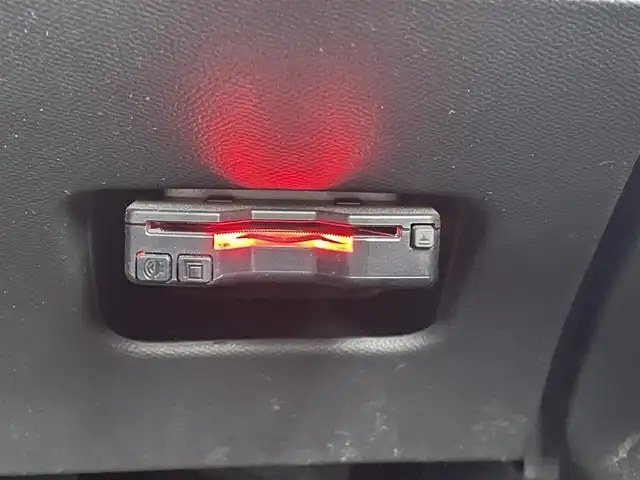 プジョー ２０８ スタイル 道央・札幌 2020(令2)年 5万km ビアンカホワイト ワンオーナー/純正ディスプレイオーディオ(FM、AM、BT、USB)/全方位カメラ/アダプティブクルーズコントロール/コーナーセンサー(F/R)/レーンキープアシスト/パドルシフト/社外ドライブレコーダー(F/R)/オートライト/置くだけ充電/純正16インチAW(スタッドレス)/夏タイヤ積込(純正16インチAW)/プッシュスタート/スマートキー/ETC/スペアキー×1