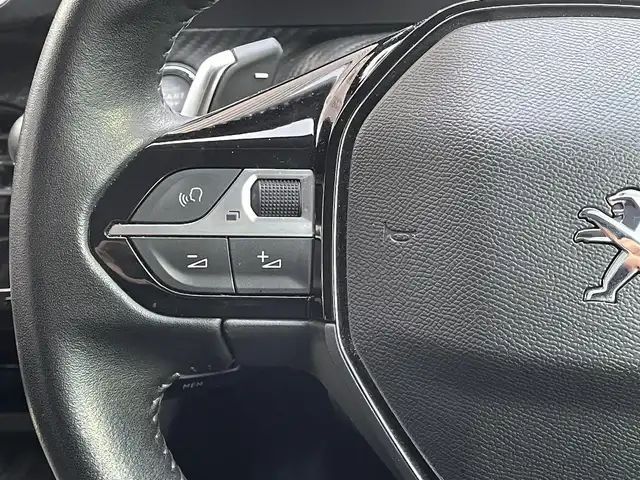 プジョー ２０８ スタイル 道央・札幌 2020(令2)年 5万km ビアンカホワイト ワンオーナー/純正ディスプレイオーディオ(FM、AM、BT、USB)/全方位カメラ/アダプティブクルーズコントロール/コーナーセンサー(F/R)/レーンキープアシスト/パドルシフト/社外ドライブレコーダー(F/R)/オートライト/置くだけ充電/純正16インチAW(スタッドレス)/夏タイヤ積込(純正16インチAW)/プッシュスタート/スマートキー/ETC/スペアキー×1