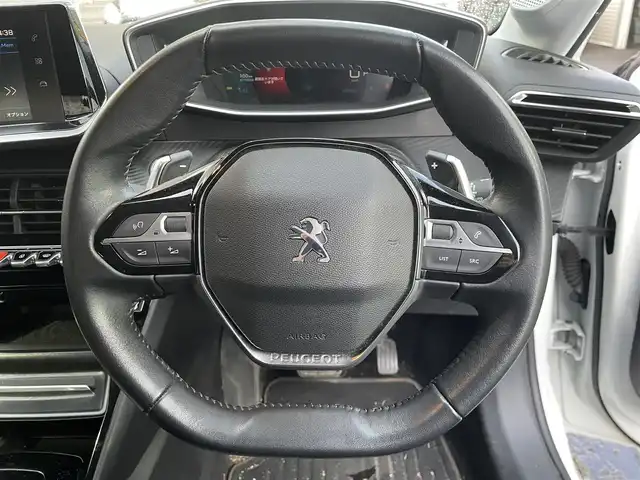 プジョー ２０８ スタイル 道央・札幌 2020(令2)年 5万km ビアンカホワイト ワンオーナー/純正ディスプレイオーディオ(FM、AM、BT、USB)/全方位カメラ/アダプティブクルーズコントロール/コーナーセンサー(F/R)/レーンキープアシスト/パドルシフト/社外ドライブレコーダー(F/R)/オートライト/置くだけ充電/純正16インチAW(スタッドレス)/夏タイヤ積込(純正16インチAW)/プッシュスタート/スマートキー/ETC/スペアキー×1