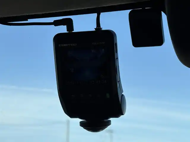 スズキ スペーシア カスタム HYBRID XS 大分県 2021(令3)年 4.6万km フェニックスレッドパール/ブルーイッシュブラックパール ・ナビ(CD/DVD/SDUSB)/・バックカメラ/・両側パワースライドドア/・衝突軽減ブレーキ/・レーンキープアシスト/・コーナーセンサー/・レーダークルーズコントロール/・オートハイビーム/・運転席シートヒーター/・フルフラットシート/・ドライブレコーダー/・ETC/・スマートキー/・プッシュスタートボタン/・純正アルミホイール