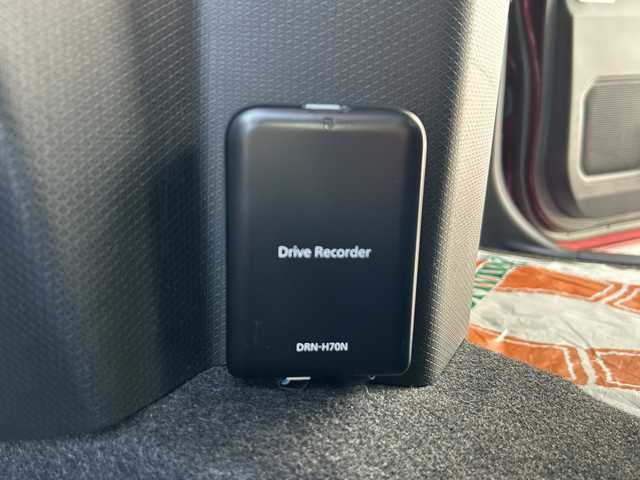 ダイハツ タント カスタム RS 福岡県 2019(令1)年 1万km ブラックマイカメタリック/ファイアークォーツレッドメタリック 2トーン ワンオーナー/純正9インチナビ/　（AM/FM/CD/DVD/iPod/SD/BT/HDMI/TV）/アラウンドビュー/両側パワースライドドア/スマートアシスト/　・横滑り防止装置/　・衝突被害軽減システム/純正ドライブレコーダー（前後）/運転席ロングスライド/シートヒーター（D席＋N席）/コーナーセンサー（前後）/ETC/LEDライト/フォグランプ/ステアリングスイッチ/電格ミラー/純正マット/ドアバイザー