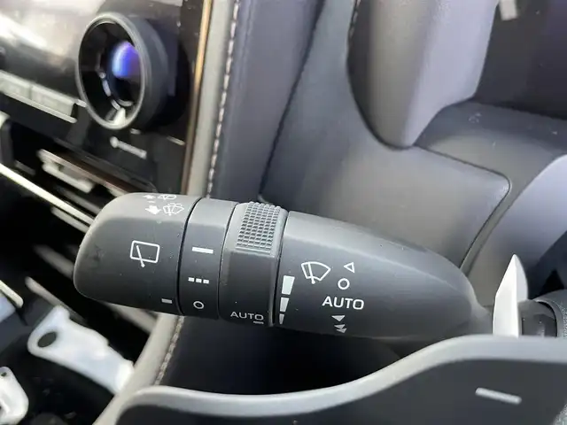 トヨタ ヴェルファイア ハイブリット Z プレミア 熊本県 2024(令6)年 1.1万km プラチナホワイトパールマイカ モデリスタエアロ/ワンオーナー/左右独立ムーンルーフ/革シート/プッシュスタート/純正ナビ/全方位カメラ/ビルトインETC/純正フリップダウンモニター/純正19インチAW/両側パワースライドドア/パワーバックドア/レーダークルーズ/パドルシフト/1列目・2列目パワーシート・右前席シートメモリー/1列目・2列目シートヒーター・エアーシート/ステアリングヒーター/LEDヘッドライト/オートライト/フォグライト/前後コーナーセンサー/横滑り防止装置/ウィンカーミラー/純正フロアマット/純正ドアバイザー/新車保証書/取扱説明書/スマートスペアキー×1本