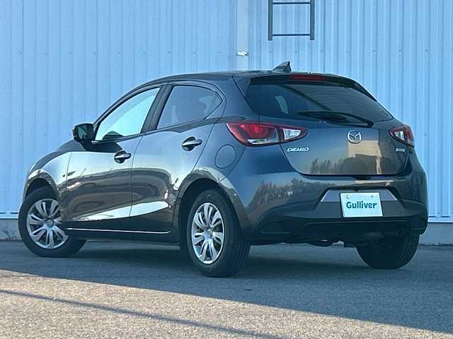 マツダ デミオ 13S 愛媛県 2017(平29)年 3.7万km マシーングレープレミアムM 純正ナビ　/Ｂｌｕｅｔｏｏｔｈ　/バックカメラ　/ドライブレコーダー　/ブラインドスポットモニター　/オートＬＥＤライト　/シートヒーター　/ステアリングスイッチ　/スマートキー　/スペアキー/ＥＴＣ　/純正フロアマット