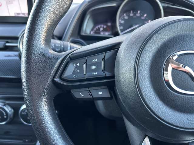 マツダ デミオ 13S 愛媛県 2017(平29)年 3.7万km マシーングレープレミアムM 純正ナビ　/Ｂｌｕｅｔｏｏｔｈ　/バックカメラ　/ドライブレコーダー　/ブラインドスポットモニター　/オートＬＥＤライト　/シートヒーター　/ステアリングスイッチ　/スマートキー　/スペアキー/ＥＴＣ　/純正フロアマット