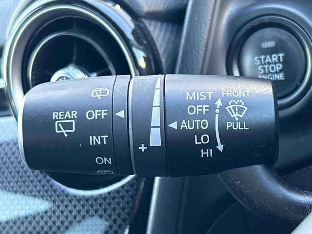 マツダ デミオ 13S 愛媛県 2017(平29)年 3.7万km マシーングレープレミアムM 純正ナビ　/Ｂｌｕｅｔｏｏｔｈ　/バックカメラ　/ドライブレコーダー　/ブラインドスポットモニター　/オートＬＥＤライト　/シートヒーター　/ステアリングスイッチ　/スマートキー　/スペアキー/ＥＴＣ　/純正フロアマット