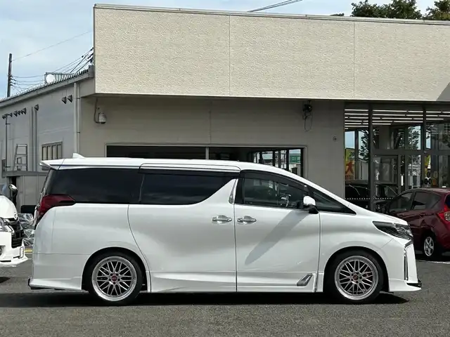 車両画像8