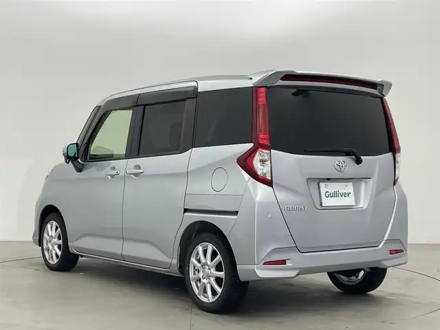 トヨタ ルーミー G 富山県 2021(令3)年 3.3万km ブライトシルバーM 4WD/寒冷地仕様/純正ナビ/CD/DVD/BT/SD/フルセグTV/バックカメラ/ETC/両側パワースライドドア/衝突軽減ブレーキ/レーンキープアシスト/横滑り防止装置/スマートキー/スペアキー有/アイドリングストップ/オートLEDライト/社外15インチアルミホイール/純正フロアマット/純正アルミホイール付サマータイヤ積込み