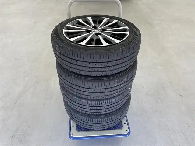 トヨタ ルーミー G 富山県 2021(令3)年 3.3万km ブライトシルバーM 4WD/寒冷地仕様/純正ナビ/CD/DVD/BT/SD/フルセグTV/バックカメラ/ETC/両側パワースライドドア/衝突軽減ブレーキ/レーンキープアシスト/横滑り防止装置/スマートキー/スペアキー有/アイドリングストップ/オートLEDライト/社外15インチアルミホイール/純正フロアマット/純正アルミホイール付サマータイヤ積込み