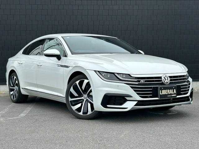フォルクスワーゲン アルテオン Rライン 4M 埼玉県 2018(平30)年 4.8万km オリックスホワイトパールエフェクト 黒革/純正SDナビ/(USB/フルセグ)/バックカメラ/アダプティブクルーズコントロール/シートヒーター/純正１９インチアルミホイール/オートバックドア/ＬＥＤヘッドライト/ETC