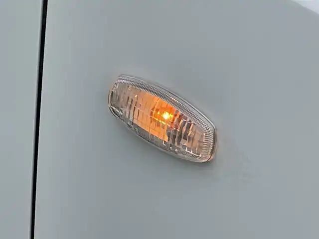 ダイハツ ミラ イース X SAⅢ 香川県 2019(令1)年 2.1万km ホワイト 登録時走行距離：20501km/ケンウッドメモリナビ/　CD再生　BT接続/スマートアシスト/クリアランスソナー/オートハイビーム/LEDヘッドライト/レベライザヘッドライト/アイドリングストップ/横滑り防止装置/電動格納ミラー/ドアバイザー/フロアマット/リモコンキー