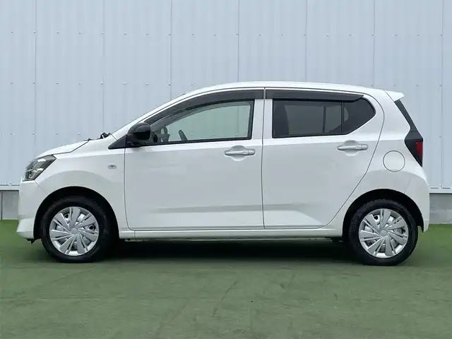 ダイハツ ミラ イース X SAⅢ 香川県 2019(令1)年 2.1万km ホワイト 登録時走行距離：20501km/ケンウッドメモリナビ/　CD再生　BT接続/スマートアシスト/クリアランスソナー/オートハイビーム/LEDヘッドライト/レベライザヘッドライト/アイドリングストップ/横滑り防止装置/電動格納ミラー/ドアバイザー/フロアマット/リモコンキー