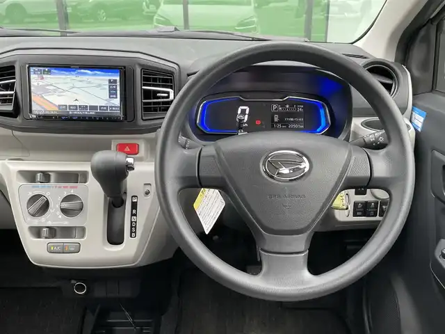 ダイハツ ミラ イース X SAⅢ 香川県 2019(令1)年 2.1万km ホワイト 登録時走行距離：20501km/ケンウッドメモリナビ/　CD再生　BT接続/スマートアシスト/クリアランスソナー/オートハイビーム/LEDヘッドライト/レベライザヘッドライト/アイドリングストップ/横滑り防止装置/電動格納ミラー/ドアバイザー/フロアマット/リモコンキー
