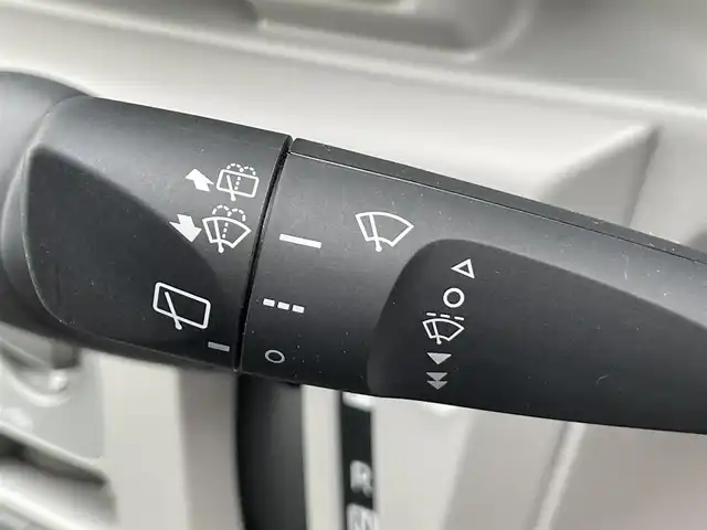 ダイハツ ミラ イース X SAⅢ 香川県 2019(令1)年 2.1万km ホワイト 登録時走行距離：20501km/ケンウッドメモリナビ/　CD再生　BT接続/スマートアシスト/クリアランスソナー/オートハイビーム/LEDヘッドライト/レベライザヘッドライト/アイドリングストップ/横滑り防止装置/電動格納ミラー/ドアバイザー/フロアマット/リモコンキー