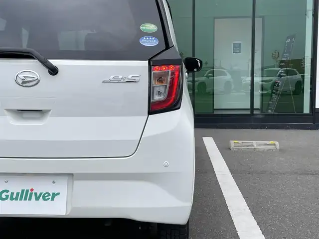 ダイハツ ミラ イース X SAⅢ 香川県 2019(令1)年 2.1万km ホワイト 登録時走行距離：20501km/ケンウッドメモリナビ/　CD再生　BT接続/スマートアシスト/クリアランスソナー/オートハイビーム/LEDヘッドライト/レベライザヘッドライト/アイドリングストップ/横滑り防止装置/電動格納ミラー/ドアバイザー/フロアマット/リモコンキー