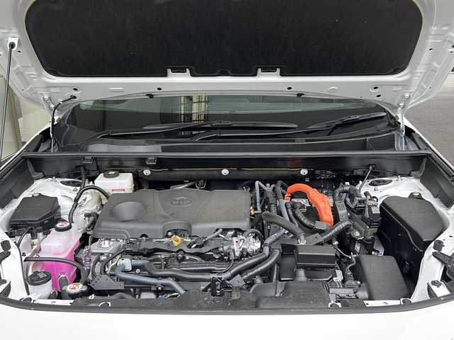 トヨタ ＲＡＶ４ HV アドベンチャー オフロードPKGⅡ 福島県 2024(令6)年 1.3万km スーパーホワイトⅡ 登録時走行距離：12221ｋｍ/ワンオーナー/純正メーカーナビ/(AM/FM/BT/フルセグTV)/衝突軽減システム/ブラインドスポットモニター/レインクリアリングブルーミラー/レーンディパーチャーアラート/追従クルーズコントロール/パノラミックビューモニター/ETC2.0/電動リアゲート/オートライト/オートマチックハイビーム/本革シート/純正LEDフォグ/純正AW/電格ミラー/プッシュスタート/シートヒーター/NanoeX/横滑り防止/ドラレコ/運転モード切替/AC１００V/サイドバイザー/ステアリングヒーター/コーナーセンサー/パワーシート/メモリーシート/ウィンカーミラー/スペアキー/保証書/取扱説明書