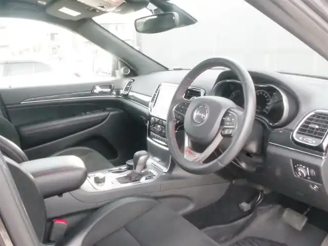 クライスラー・ジープ ジープ グランドチェロキー トレイルホーク 岩手県 2020(令2)年 3.6万km グラニトクリスタル アドバンスドブレーキ/ブラインドスポット/レーンキープ/アダプティブクルーズ/純正メモリナビ/フルセグTV/バック・サイドカメラ/前後ドラレコ/DSRC/アクティブパークセンス/ステアリングヒーター/ハーフレザー/パワーシート/シートヒーター/シートベンチレーター/パワーバックドア/社外ルーフラック