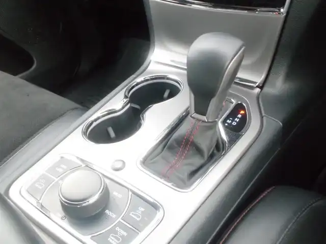 クライスラー・ジープ ジープ グランドチェロキー トレイルホーク 岩手県 2020(令2)年 3.6万km グラニトクリスタル アドバンスドブレーキ/ブラインドスポット/レーンキープ/アダプティブクルーズ/純正メモリナビ/フルセグTV/バック・サイドカメラ/前後ドラレコ/DSRC/アクティブパークセンス/ステアリングヒーター/ハーフレザー/パワーシート/シートヒーター/シートベンチレーター/パワーバックドア/社外ルーフラック