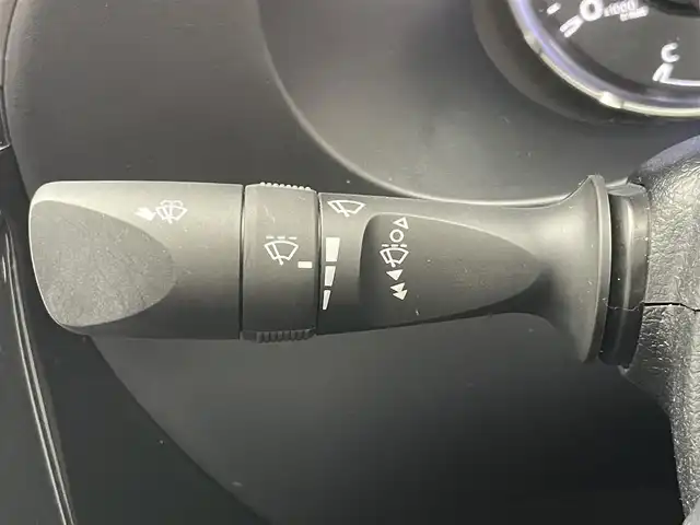 トヨタ ハイラックス Z 愛知県 2024(令6)年 1.4万km ダークブルーマイカ メーカーOPディスプレオーディオナビ/Bluetooth/AndroidAuto／AppleCarplay/ETC/パノラミックビューモニター/コーナーセンサー/衝突軽減ブレーキ/LEDヘッドライト/４WD/ディーゼルターボ/禁煙車