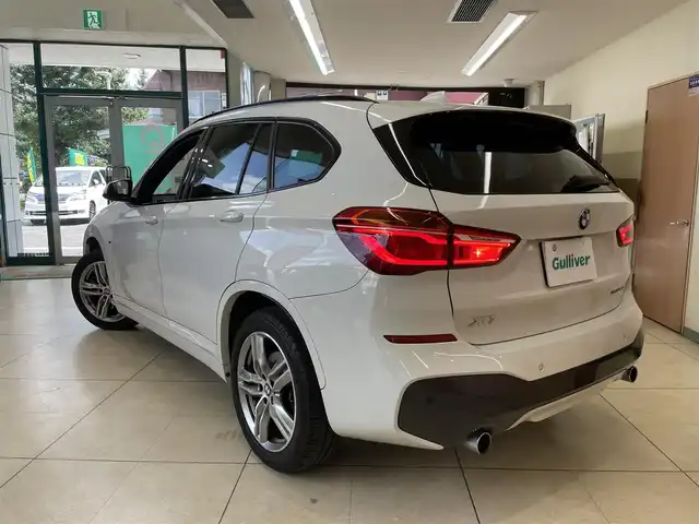 ＢＭＷ Ｘ１ xDrive 20i Mスポーツ 東京都 2018(平30)年 1.5万km アルピンホワイトⅢ ハイラインパッケージ/・ブラックレザーシート/・シートヒーターD+N席/・パワーシートD+N席/アドバンスドアクティブセーフティパッケージ/・アクティブクルーズコントロール/・ヘッドアップディスプレイ/インテリジェントセーフティ/・衝突警告/・歩行者警告/・車線逸脱警告/純正ナビ/【DVD/BT】/リアビューカメラ/パークディスタンスコントロール/純正18インチアルミ/ドライブレコーダー/ETC/保証書/取扱説明書