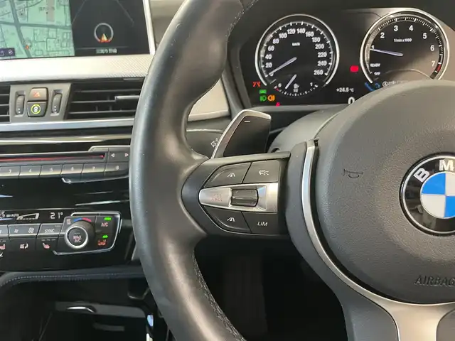 ＢＭＷ Ｘ１ xDrive 20i Mスポーツ 東京都 2018(平30)年 1.5万km アルピンホワイトⅢ ハイラインパッケージ/・ブラックレザーシート/・シートヒーターD+N席/・パワーシートD+N席/アドバンスドアクティブセーフティパッケージ/・アクティブクルーズコントロール/・ヘッドアップディスプレイ/インテリジェントセーフティ/・衝突警告/・歩行者警告/・車線逸脱警告/純正ナビ/【DVD/BT】/リアビューカメラ/パークディスタンスコントロール/純正18インチアルミ/ドライブレコーダー/ETC/保証書/取扱説明書
