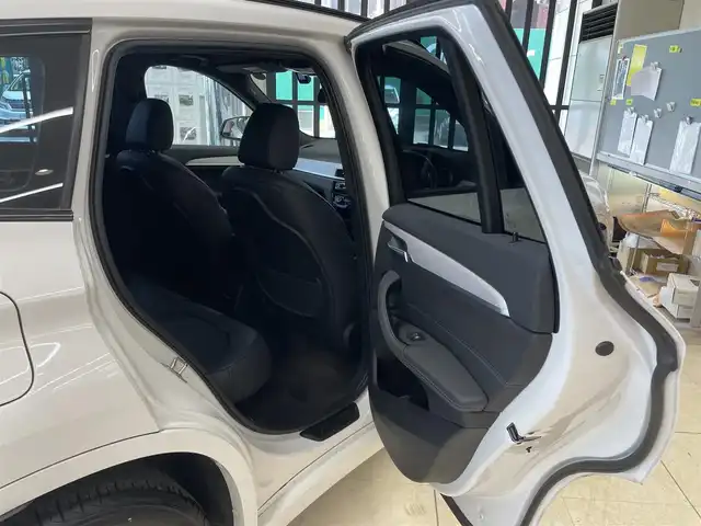 ＢＭＷ Ｘ１ xDrive 20i Mスポーツ 東京都 2018(平30)年 1.5万km アルピンホワイトⅢ ハイラインパッケージ/・ブラックレザーシート/・シートヒーターD+N席/・パワーシートD+N席/アドバンスドアクティブセーフティパッケージ/・アクティブクルーズコントロール/・ヘッドアップディスプレイ/インテリジェントセーフティ/・衝突警告/・歩行者警告/・車線逸脱警告/純正ナビ/【DVD/BT】/リアビューカメラ/パークディスタンスコントロール/純正18インチアルミ/ドライブレコーダー/ETC/保証書/取扱説明書