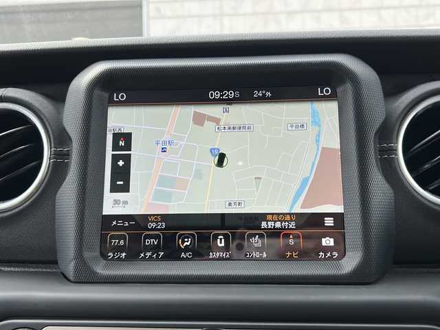 クライスラー・ジープ ジープ ラングラー アンリミテッド サハラ ローンチエディション 長野県 2018(平30)年 6.9万km グレー .ワンオーナー　/・ベージュレザーシート　/.純正ナビ/Bluetooth　アップルカープレイ/・バックカメラ/・ETC/・クルーズコントロール/・ドライブレコーダー/.アンドロイドオート/.純正18インチアルミホイール　/.シートヒーター　/.コーナーセンサー　/.スマートキー/.特殊形状ルーフ