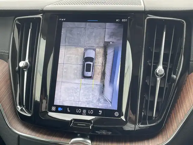 ボルボ ボルボ ＸＣ６０ アルティメット B5 AWD 東京都 2024(令6)年 0.7万km グレー 純正Ｇｏｏｇｌｅナビ/パノラマルーフ/黒レザーシート/３６０°カメラ/ワイヤレス充電/ベンチレーター/後席シートヒーター/ヘッドアップディスプレイ/ＡＣＣ/ＢＳＭ/レーンアシスト/ＥＴＣ/Ａｐｐｌｅ Cａｒ Pｌａｙ/クリスタルシフトノブ