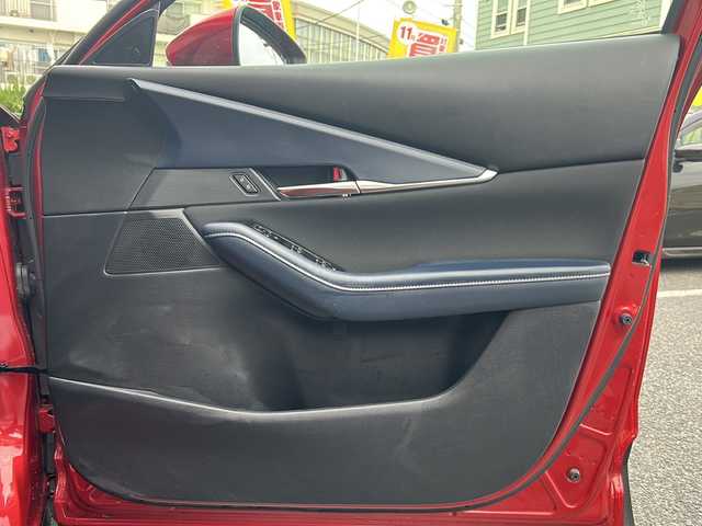 マツダ ＣＸ－３０ 20S プロアクティブ 神奈川県 2021(令3)年 1.4万km ソウルレッドクリスタルM ワンオーナー/マツダコネクトナビ/(CD/DVD/SD/USB/HDMI/BT/フルセグTV)/全方位カメラ/衝突被害軽減ブレーキ/レーンキープアシスト/横滑り防止装置/ブラインドスポットモニター/クリアランスソナー/オートハイビーム/アイドリングストップ/レーダークルーズコントロール/パドルシフト/パワーバックドア/ETC/前後ドライブレコーダー/オートライト/純正フロアマット/ISOFIX/スペアキー×1/保証書/取扱説明書