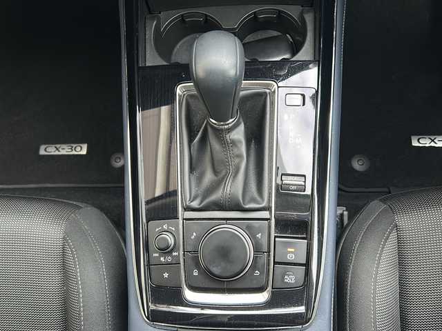 マツダ ＣＸ－３０ 20S プロアクティブ 神奈川県 2021(令3)年 1.4万km ソウルレッドクリスタルM ワンオーナー/マツダコネクトナビ/(CD/DVD/SD/USB/HDMI/BT/フルセグTV)/全方位カメラ/衝突被害軽減ブレーキ/レーンキープアシスト/横滑り防止装置/ブラインドスポットモニター/クリアランスソナー/オートハイビーム/アイドリングストップ/レーダークルーズコントロール/パドルシフト/パワーバックドア/ETC/前後ドライブレコーダー/オートライト/純正フロアマット/ISOFIX/スペアキー×1/保証書/取扱説明書