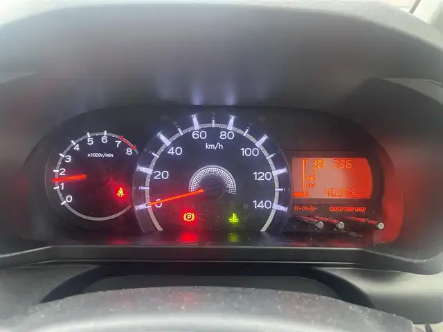 ダイハツ ムーヴ L SAⅡ 群馬県 2016(平28)年 4.7万km パールホワイトⅢ 社外メモリナビ、ワンセグ、CD/　（AVN138MW）/バックカメラ/電動格納ミラー/ドアバイザー/キーレス×１、板キー×１/Wエアバッグ/ABS/整備手帳、取説