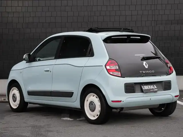 ルノー トゥインゴ インテンス キャンバストップ 静岡県 2016(平28)年 3.7万km ブルードラジェ キャンバストップ　電動オープン/社外15インチアルミホイール/ルーフスポイラー/アイドリングストップ/LEDヘッドライト/クルーズコントロール/リヤパーキングセンサー/キーレス/ETC