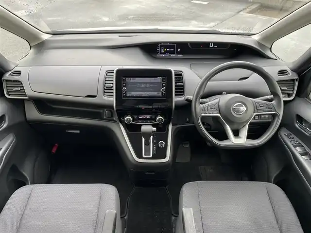 日産 セレナ X Vセレクション 富山県 2018(平30)年 8.8万km ブリリアントホワイトパール 純正７インチナビ／フルセグＴＶ／Ｂｌｕｅｔｏｏｔｈ／ＤＶＤ再生／ミュージックサーバー／ＥＴＣ／ドライブレコーダー／クルーズコントロール／両側パワースライドドア／ＬＥＤヘッドライト／