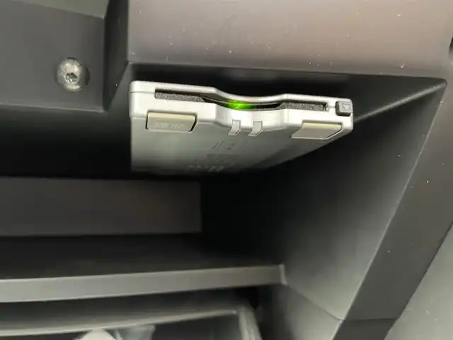 日産 セレナ X Vセレクション 富山県 2018(平30)年 8.8万km ブリリアントホワイトパール 純正７インチナビ／フルセグＴＶ／Ｂｌｕｅｔｏｏｔｈ／ＤＶＤ再生／ミュージックサーバー／ＥＴＣ／ドライブレコーダー／クルーズコントロール／両側パワースライドドア／ＬＥＤヘッドライト／