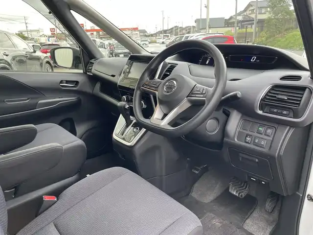 日産 セレナ X Vセレクション 富山県 2018(平30)年 8.8万km ブリリアントホワイトパール 純正７インチナビ／フルセグＴＶ／Ｂｌｕｅｔｏｏｔｈ／ＤＶＤ再生／ミュージックサーバー／ＥＴＣ／ドライブレコーダー／クルーズコントロール／両側パワースライドドア／ＬＥＤヘッドライト／