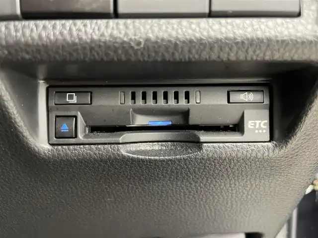 トヨタ ＲＡＶ４ アドベンチャー オフロードPKG 富山県 2022(令4)年 3.5万km アティチュードブラックマイカ 純正ディスプレイオーディオ/ナビ機能あり/フルセグTV/Bluetooth/全周囲モニター/ETC/デジタルインナーミラー/前後ドラレコ/前後コーナーセンサー/トヨタセーフティセンス/LEDオートライト/オートハイビーム/BSM/レーダークルーズコントロール/メモリー付きパワーシート/シートヒーター/ベンチレーション/ステアリングヒーター/パワーバックドア/TRDフロントバンパーガーニッシュ/TRDフロントロアガーニッシュ/TRDバックドアロアガーニッシュ/TRDマッドフラップ