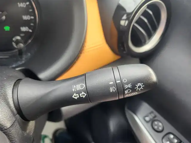 日産 キックス X ツートーンインテリアED 茨城県 2021(令3)年 6.3万km ブリリアントホワイトパール ストラーダナビ/フルセグTV/アラウンドビューモニター/ビルトインETC/ドライブレコーダー/インテリジェントクルーズコントロール/セーフティアシスト/・プロパイロット/・エマージェンシーブレーキ/・車線逸脱防止支援システム/・踏み間違い衝突防止アシスト/・ハイビームアシスト/デジタルルームミラー/LEDヘッドランプ/革巻きステアリング/ステアリングヒーター/ツートーン合皮シート/前席シートヒーター/純正17インチアルミホイール/スマートキー/プッシュエンジンスターター/禁煙車