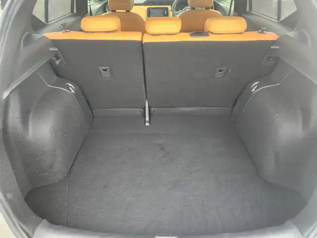 日産 キックス X ツートーンインテリアED 茨城県 2021(令3)年 6.3万km ブリリアントホワイトパール ストラーダナビ/フルセグTV/アラウンドビューモニター/ビルトインETC/ドライブレコーダー/インテリジェントクルーズコントロール/セーフティアシスト/・プロパイロット/・エマージェンシーブレーキ/・車線逸脱防止支援システム/・踏み間違い衝突防止アシスト/・ハイビームアシスト/デジタルルームミラー/LEDヘッドランプ/革巻きステアリング/ステアリングヒーター/ツートーン合皮シート/前席シートヒーター/純正17インチアルミホイール/スマートキー/プッシュエンジンスターター/禁煙車