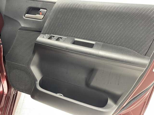 ホンダ フリード ハイブリット ジャストセレクション 沖縄県 2015(平27)年 6.6万km プレミアムディープロッソパール 純正ナビ(VXM-155VSi)/（TV/ＡＭ／ＦＭ／DVD／Bluetooth）/バックカメラ　/ビルトインＥＴＣ/クルーズコントロール　　/ステアリングスイッチ/両側パワースライドドア　/横滑り防止装置　/盗難防止装置　/純正フロアマット　/オートエアコン/オートライト/パワーステアリング/パワーウィンドウ