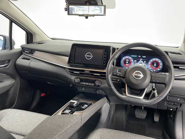 日産 オーラ G 長野県 2022(令4)年 3.3万km グレー ワンオーナー/純正ナビ/（フルセグ/Bluetooth/CD/DVD)/360°カメラ/衝突軽減ブレーキ/車線逸脱防止/前後コーナーセンサー/ブラインドスポットモニター/デジタルインナーミラー/社外AWスタッドレス4本/ETC/前方ドラレコ/ステアリングスイッチ/LEDヘッドライト/ドライブモード/スマートキー/スペアキー/取扱説明書/保証書