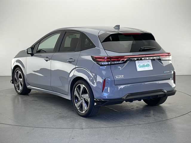 日産 オーラ G 長野県 2022(令4)年 3.3万km グレー ワンオーナー/純正ナビ/（フルセグ/Bluetooth/CD/DVD)/360°カメラ/衝突軽減ブレーキ/車線逸脱防止/前後コーナーセンサー/ブラインドスポットモニター/デジタルインナーミラー/社外AWスタッドレス4本/ETC/前方ドラレコ/ステアリングスイッチ/LEDヘッドライト/ドライブモード/スマートキー/スペアキー/取扱説明書/保証書