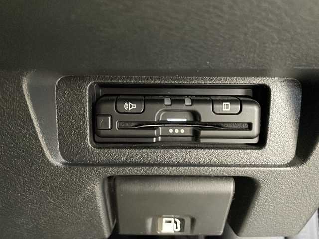 日産 オーラ G 長野県 2022(令4)年 3.3万km グレー ワンオーナー/純正ナビ/（フルセグ/Bluetooth/CD/DVD)/360°カメラ/衝突軽減ブレーキ/車線逸脱防止/前後コーナーセンサー/ブラインドスポットモニター/デジタルインナーミラー/社外AWスタッドレス4本/ETC/前方ドラレコ/ステアリングスイッチ/LEDヘッドライト/ドライブモード/スマートキー/スペアキー/取扱説明書/保証書