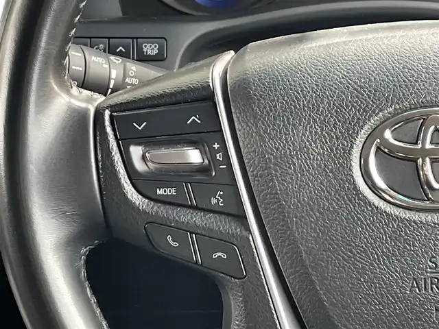 トヨタ アルファードハイブリット SR 道央・札幌 2020(令2)年 4.9万km ホワイトパールクリスタルシャイン ・4WD/・衝突軽減ブレーキ/・純正ナビ/BT&USB&フルセグTV/・バックカメラ/・両側パワースライドドア/・パワーバックドア/・フリップダウンモニター/・エアロパーツ(フロント、サイド、リアアンダー)/・レザーシート/・前席両側シートヒーター/・前席両側エアシート/・前席両側パワーシート/・D席のみメモリシート/・オットマン(N席・2列目)/・サンシェード/・ウォークスルー/・ハンズフリー/・ステアリングスイッチ/・前後コーナーセンサー/・前後クリアランスソナー/・レーダークルーズコントロール/・前後ドライブレコーダー/・ETC/・デジタルインナーミラー/・横滑り防止装置/・レーンキープアシスト/・盗難防止装置/・オートライト/・オートマチックハイビーム/・LEDヘッドライト/・フォグランプ/・オートリトラミラー/・ウィンカーミラー/・純正フロアマット/・純正AW付夏タイヤ