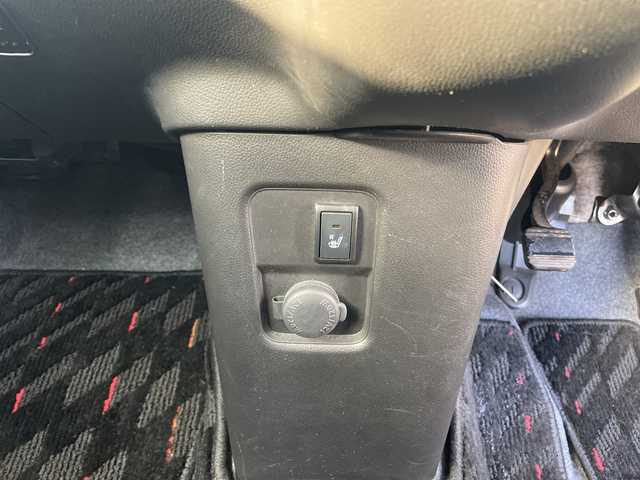 スズキ ワゴンＲ スティングレー HYBRID X 宮崎県 2018(平30)年 6.1万km ブレイブカーキP 純正ナビ　フルセグTV　シートヒーター　ヘッドアップディスプレィ　LEDヘッドライト　プッシュスタートシステム　衝突軽減ブレーキ　レーンキープ　横滑り防止　オートライト